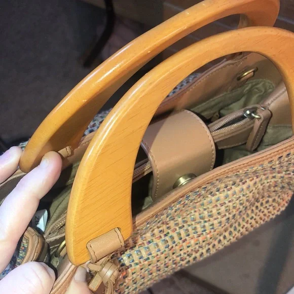 Vintage Fossil Key hand bag. - Picture 4 of 8